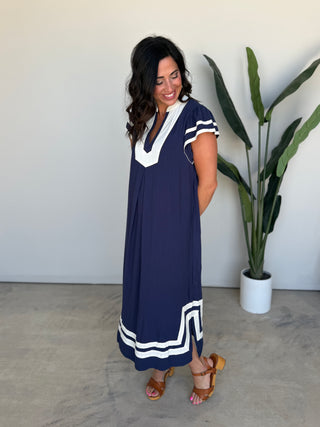 The Arbor Linen Dress (Navy)