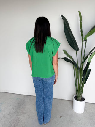 The Onyx Ribbed Top (Kelly)