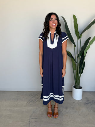 The Arbor Linen Dress (Navy)
