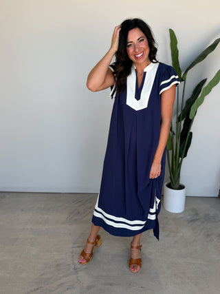 The Arbor Linen Dress (Navy)