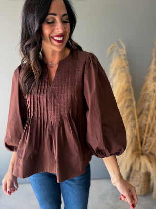 The Krysten Pleated Top (Brown)
