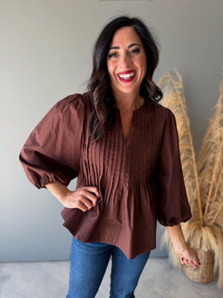 The Krysten Pleated Top (Brown)